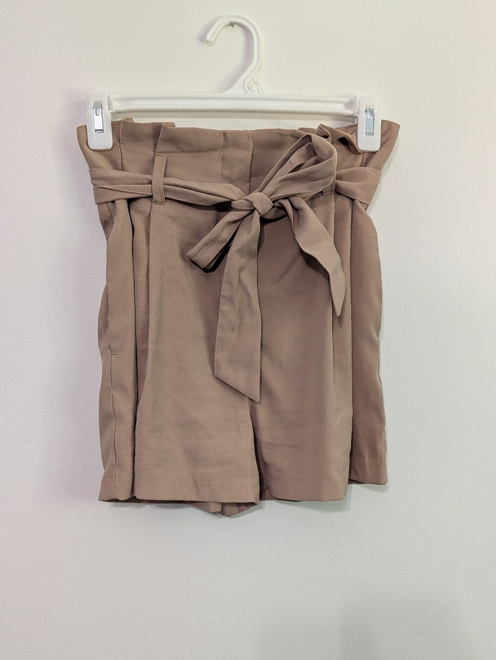 Dynamite High Waist Paperbag Shorts in Taupe